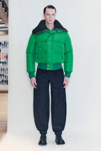 Look 7